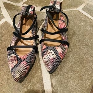 ANTRHOPOLOGIE Snakeskin Strappy Flats Size 7.5